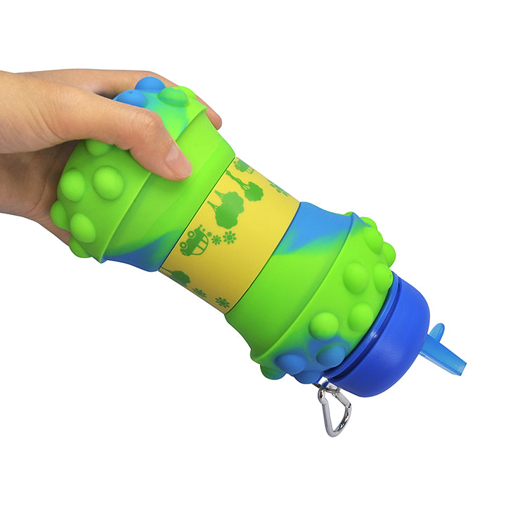 Kids Collapsible Water Bottle BPA Free Silicone Reusable Leakproof Safe Drinks Bottle 20oz (Green/Blue)